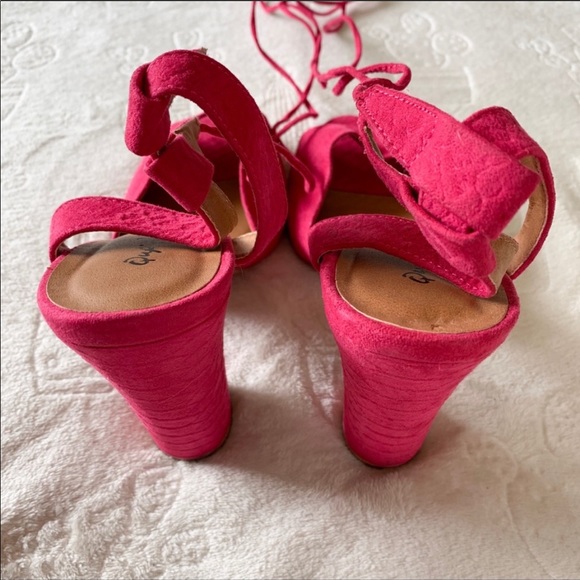 ☀️Qupid Tassel Hot Pink Peep Toe Chunky Heels - Picture 4 of 7